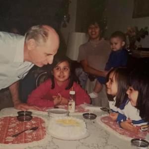 Meet your Posher, Ronelee